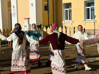 как прошли масленичные гулянья возле ДВОРЦА - фото - 1