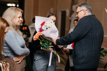 в преддверии праздника Дня матери в МБУК «Ярцевский центр культуры и искусства» состоялась трогательная встреча - фото - 1
